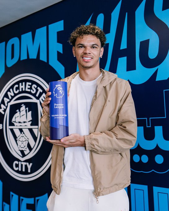  Nico O’Reilly wins Premier League Young Player of the Season Award.