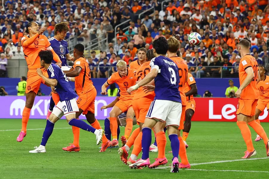 Japan Holds Netherlands to Thrilling 2-2 World Cup Draw