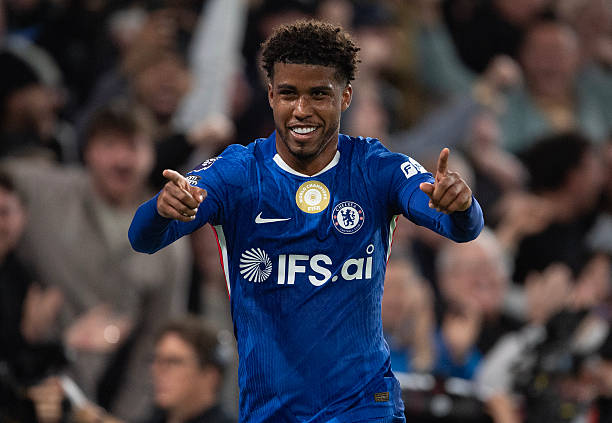 Manchester United Bolster Midfield with £50 Million Capture of Chelsea’s Andrey Santos