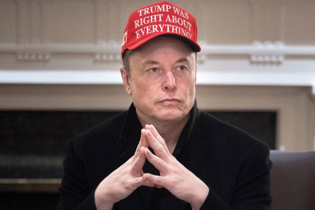 Elon Musk Backs Anthropic CEO Dario Amodei’s Call to Slow AI Development