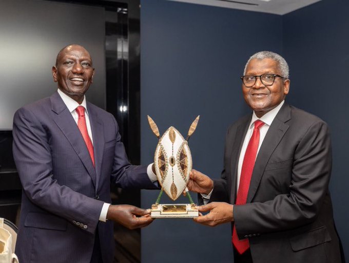 Kenyan President William Ruto meets Aliko Dangote in New York over the proposed East Africa Refinery in Lamu.