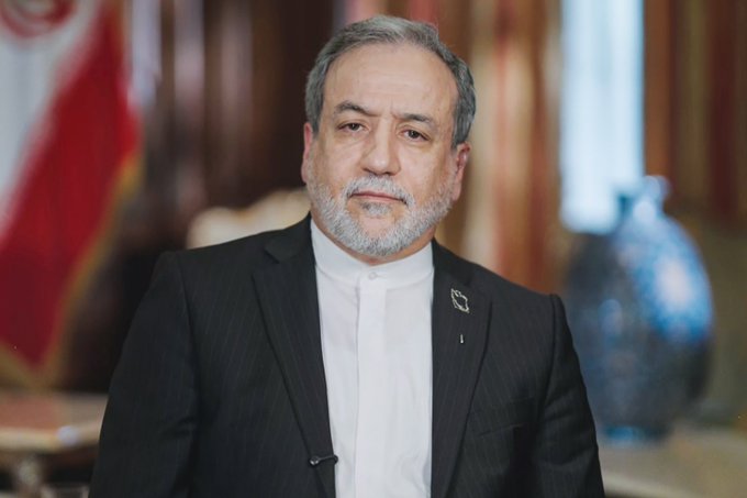 Iran Lawmakers File Impeachment Motion Against Foreign Minister Araghchi