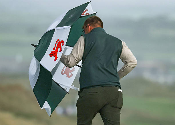 Ireland Issues Weather Warnings Ahead of Storm Austen